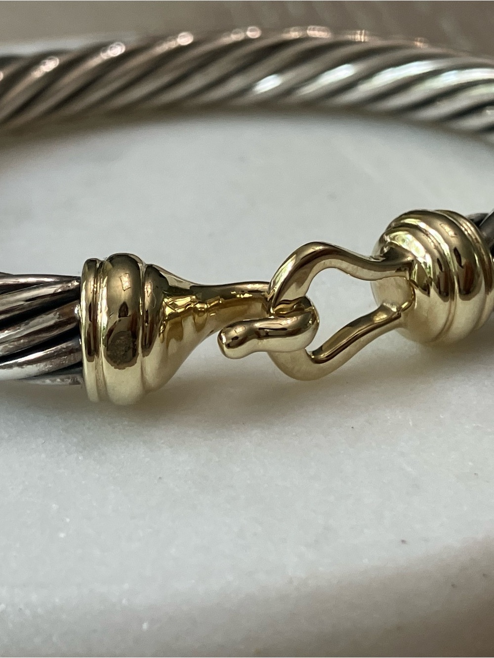 David Yurman 7mm buckle gold bracelet size small